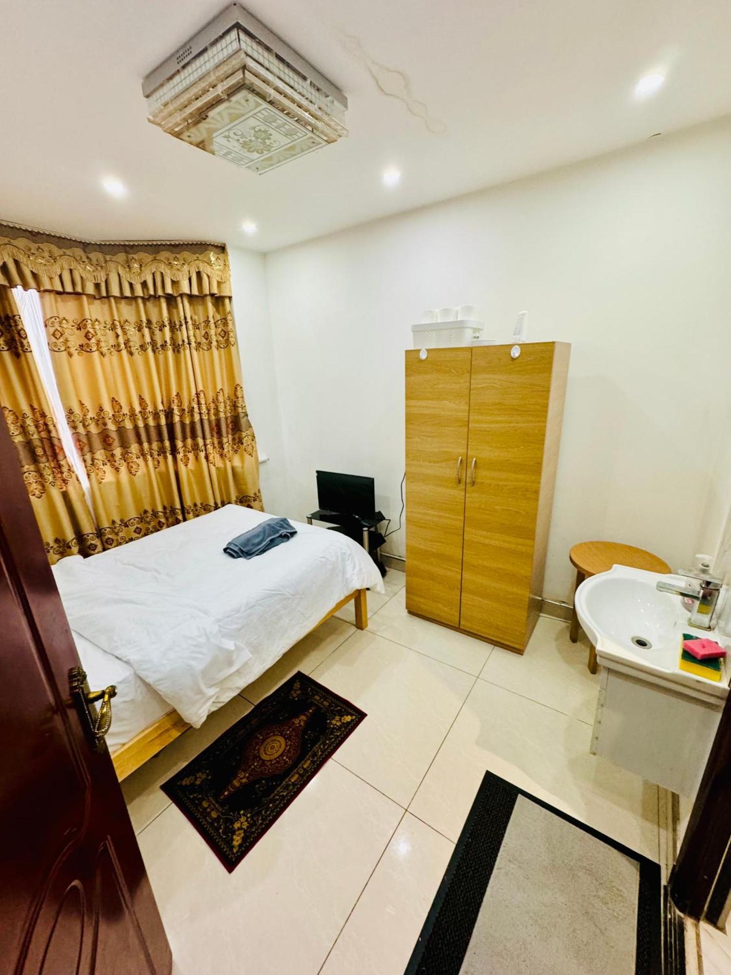 The Great Falcon Accommodation Londra Dış mekan fotoğraf